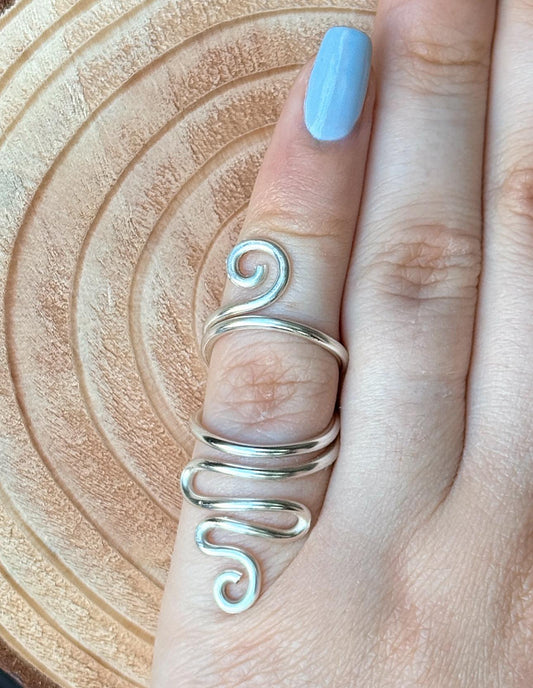 The Fuchsia swan neck ring splint, handmade by Evergreen Ring Splints