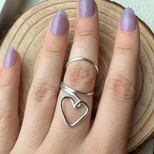 The Sweetheart heart swan neck ring splint, handmade by Evergreen Ring Splints