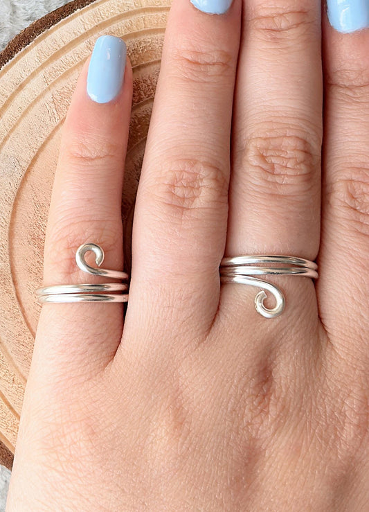 The Hazel three finger buddy ring splint, handmade by Evergreen Ring Splints