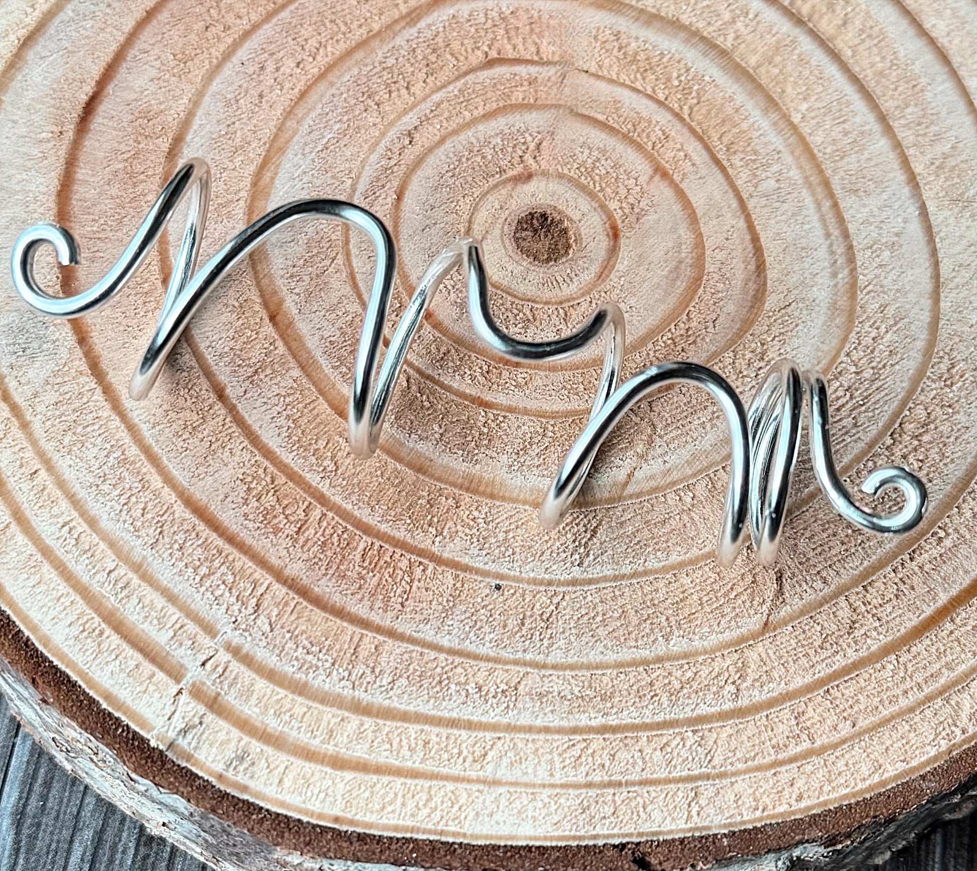 The Foxglove full finger ring splint, handmade by Evergreen Ring Splints
