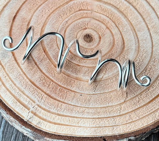 The Foxglove full finger ring splint, handmade by Evergreen Ring Splints