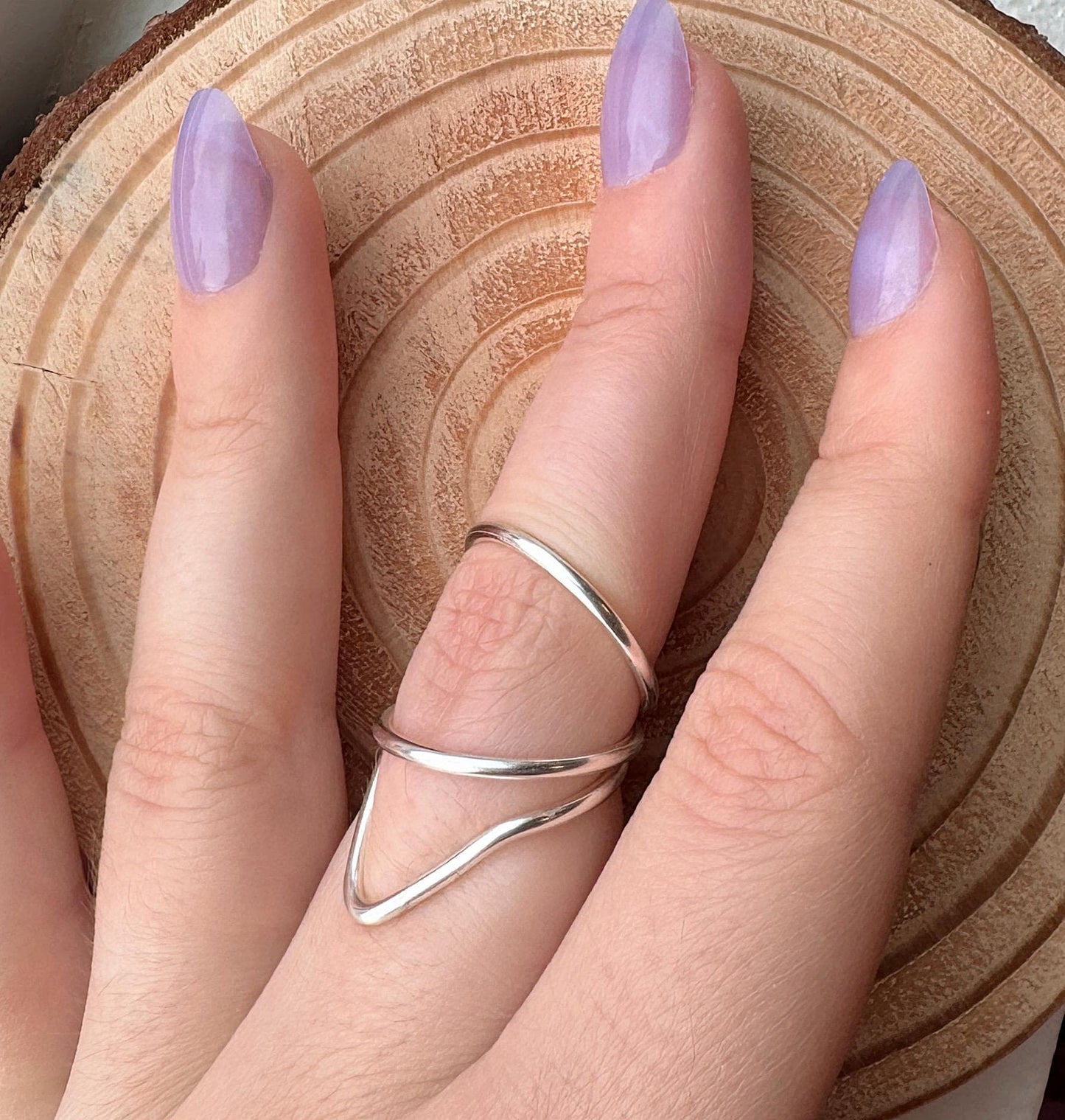 The Cedar geometric swan neck ring splint, handmade by Evergreen Ring Splints