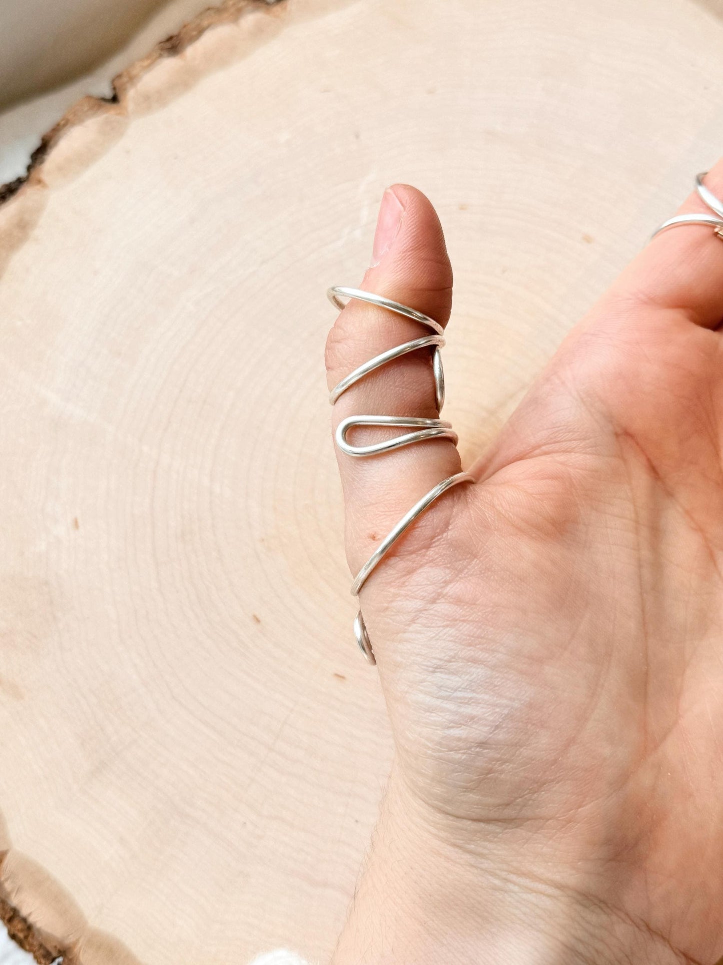 MCP thumb ring splint with lateral supports, handmade by Evergreen Ring Splints