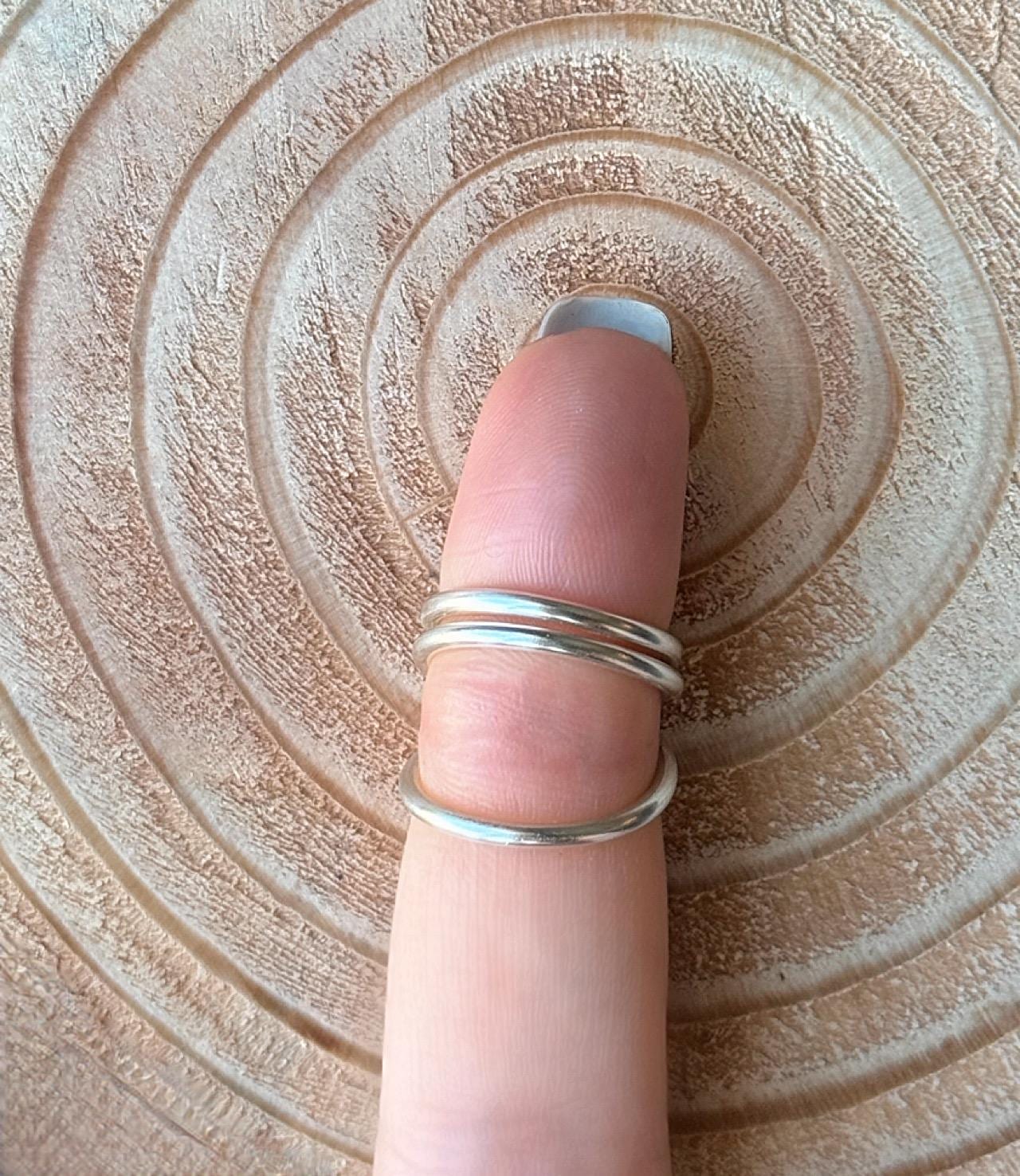 The Wisteria mallet ring splint, handmade by Evergreen Ring Splints