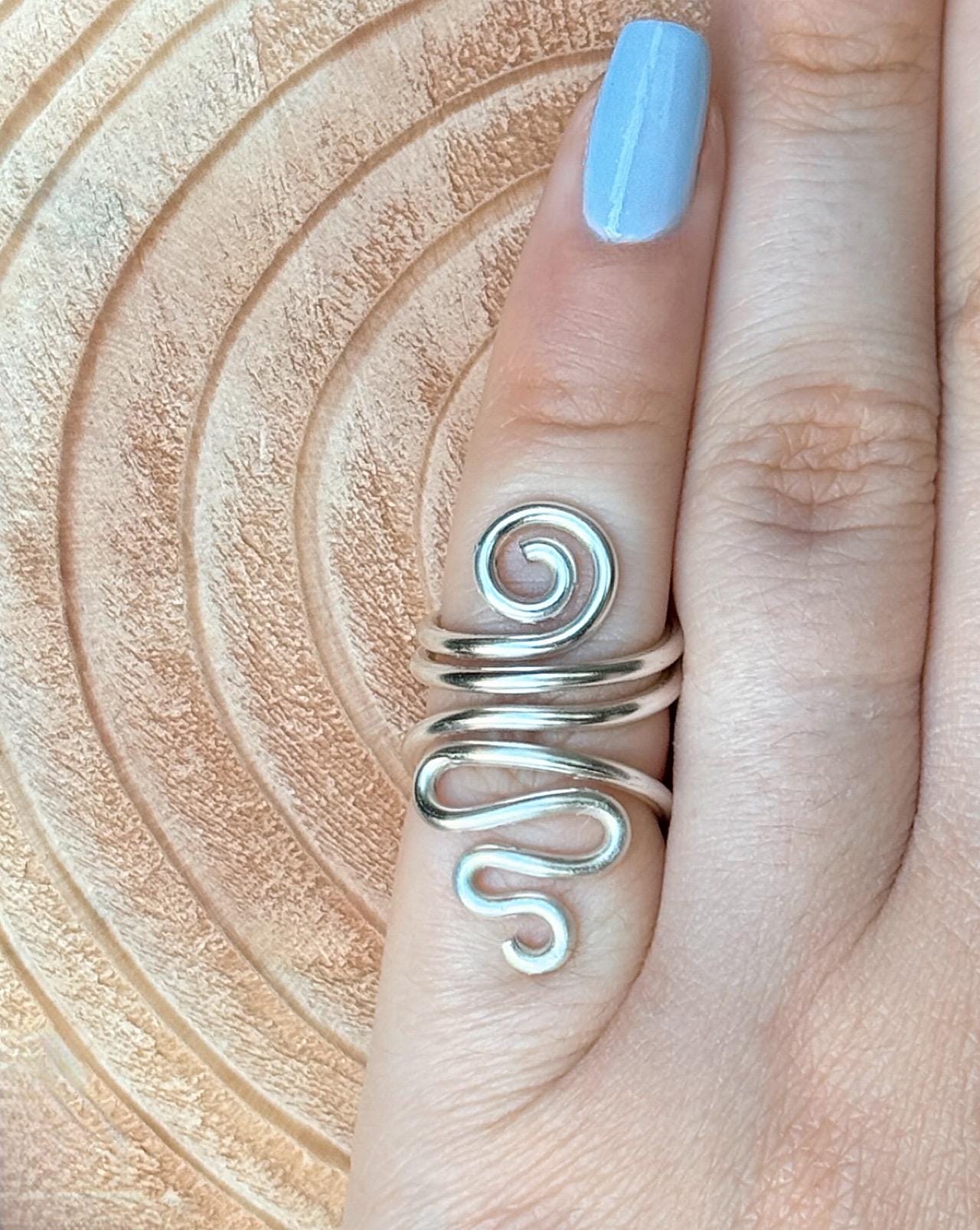 The Wisteria mallet ring splint, handmade by Evergreen Ring Splints