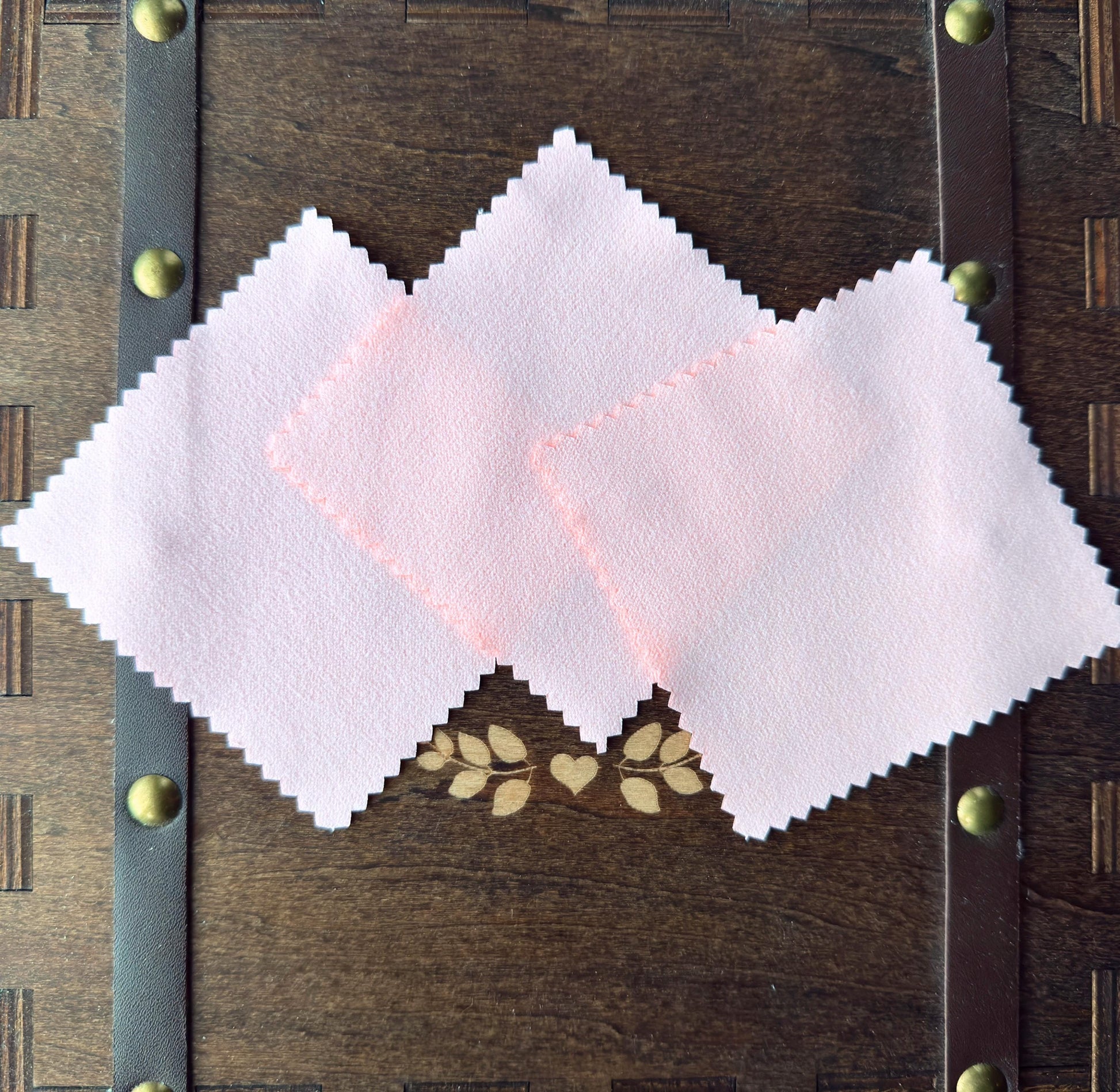 Jewelry polishing cloth from Evergreen Ring Splints