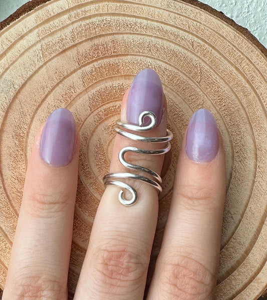 The Dahlia extra support mallet ring splint, handmade by Evergreen Ring Splints