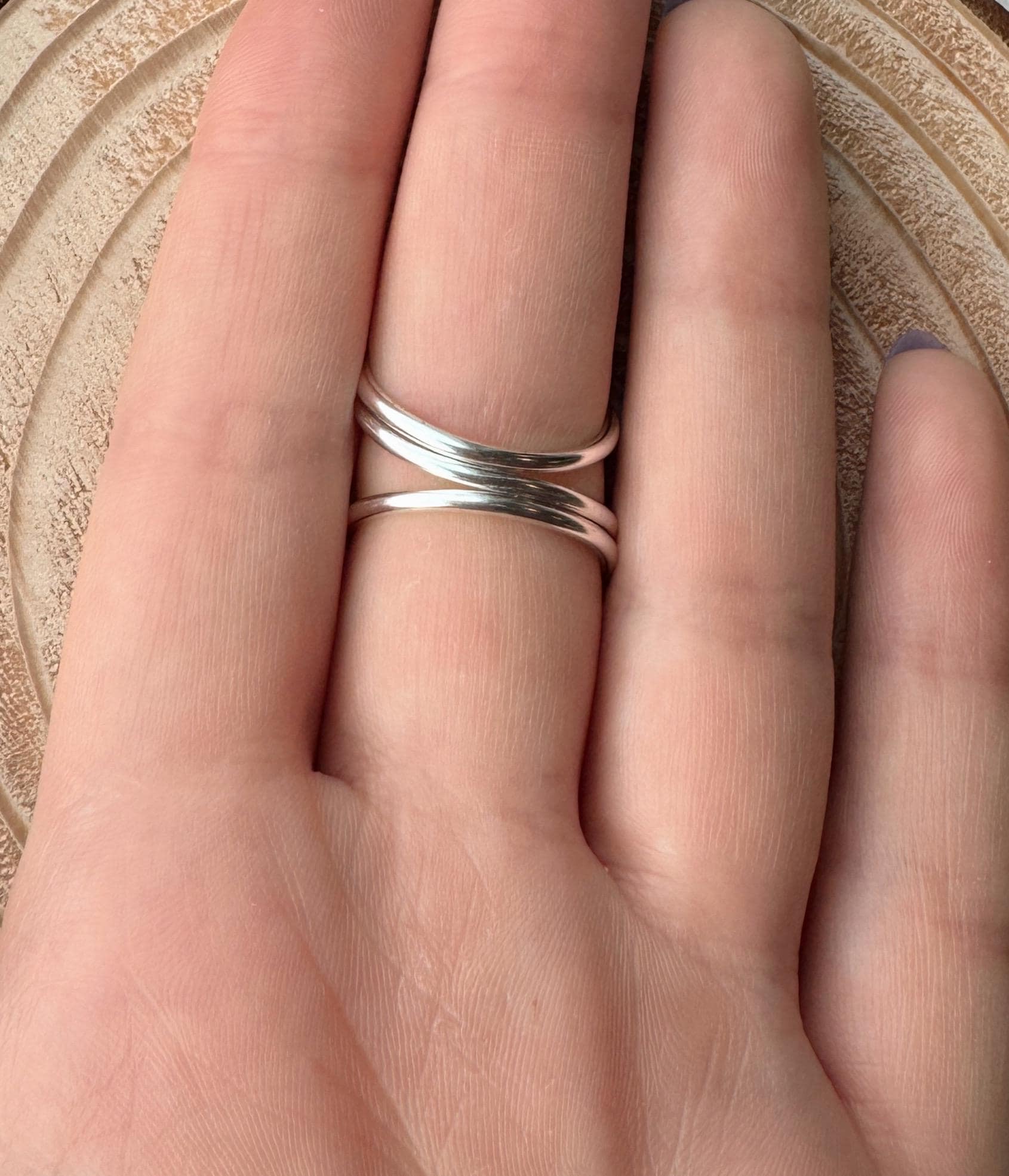 The Cedar geometric swan neck ring splint, handmade by Evergreen Ring Splints