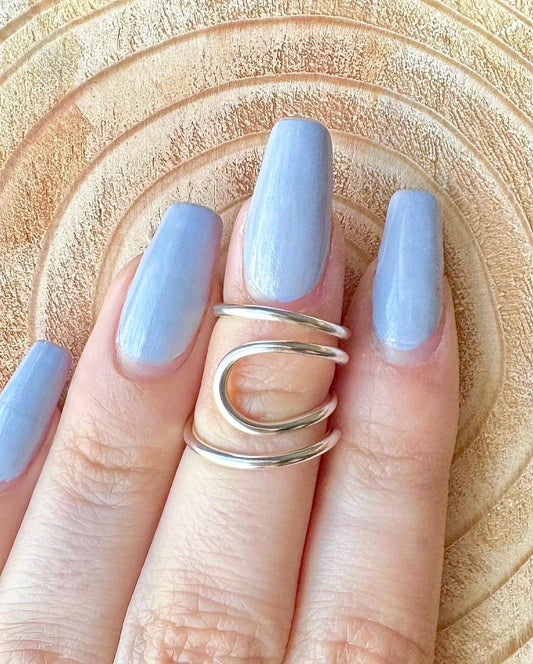 The Birch minimalist lateral deviation ring splint, handmade by Evergreen Ring Splints
